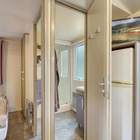 Lovely Stacaravan In 3* Irrhausen