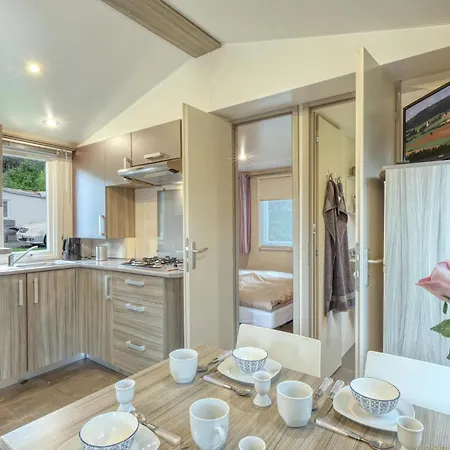 Lovely Stacaravan In