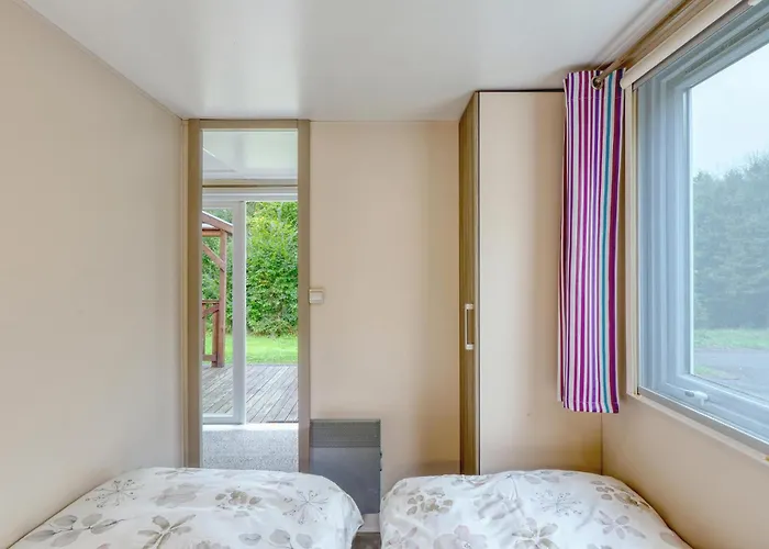 キャンプ場 Lovely Stacaravan In 3*