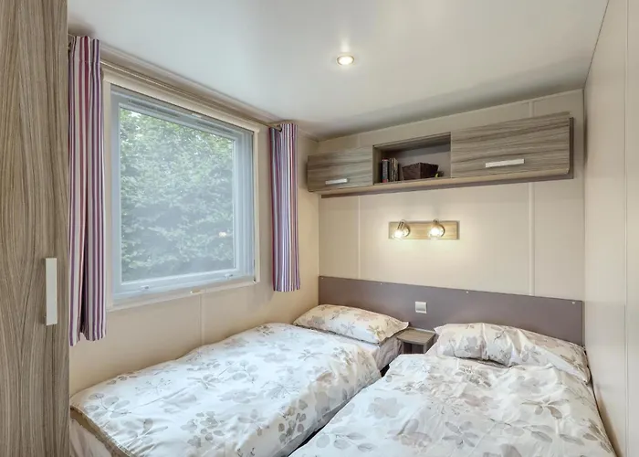 Lovely Stacaravan In 3* Irrhausen