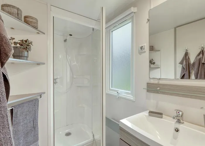 Lovely Stacaravan In