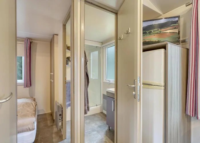 Lovely Stacaravan In 3* Irrhausen